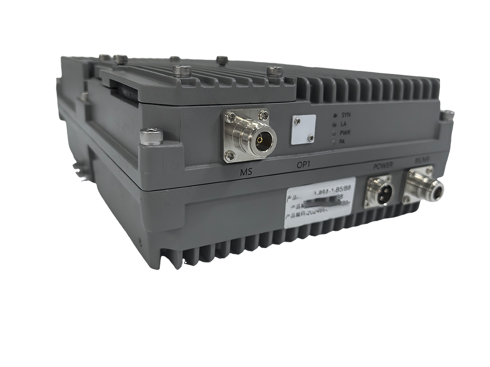  海原三频手机信号接收器2000㎡